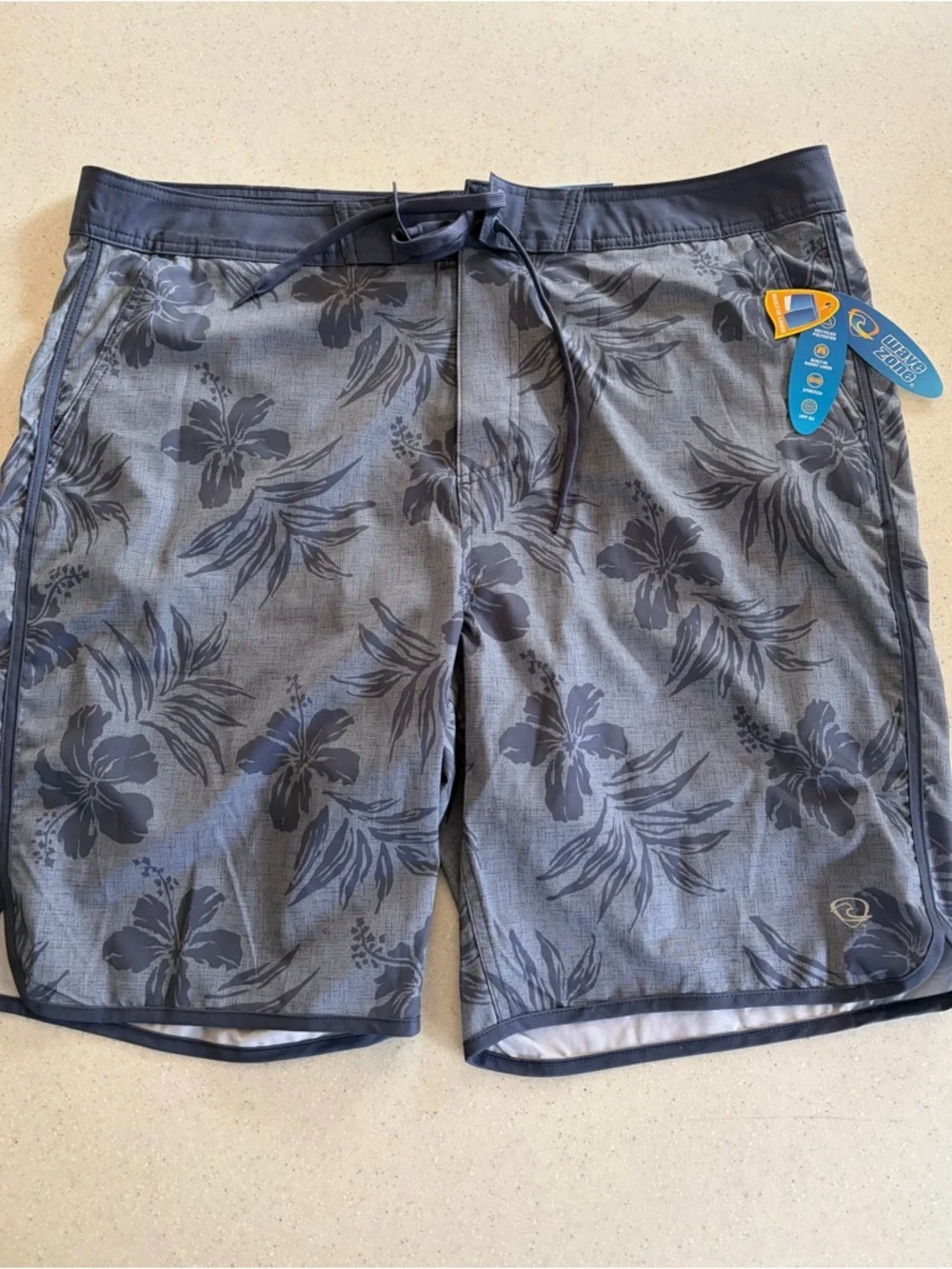 NWT Wave Zone Men’s Sz 40 Gray & Blue Floral Swim Trunks with Liner &  pockets!